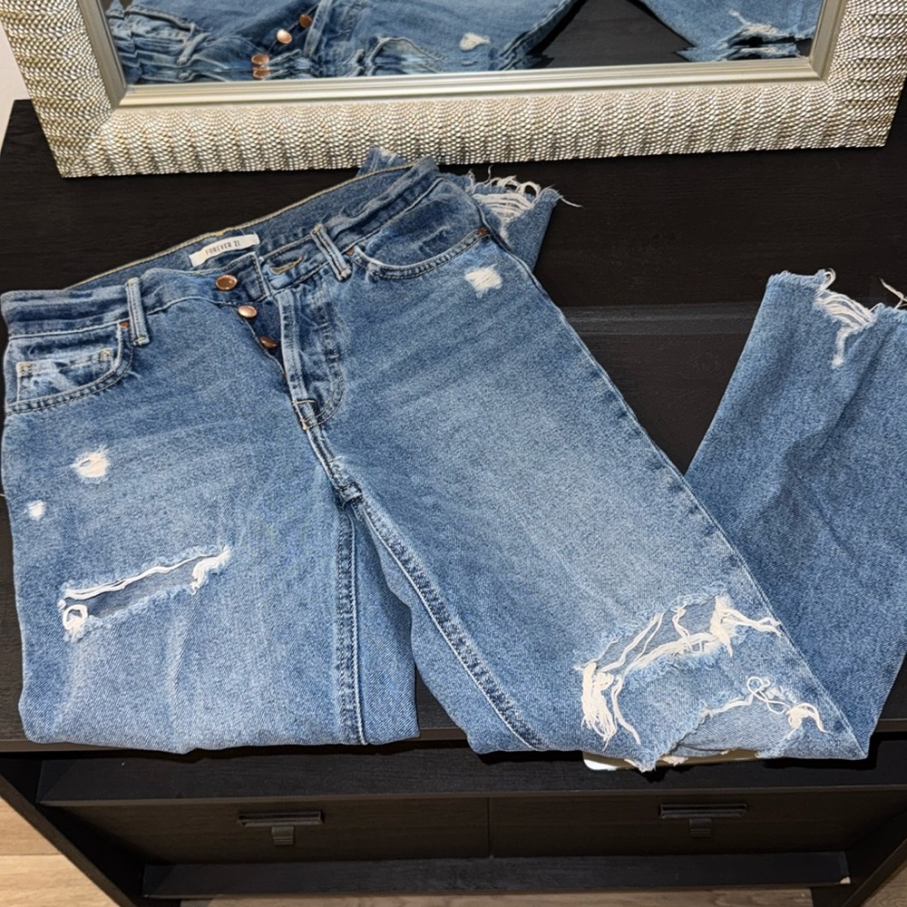 Straight Ripped Jeans